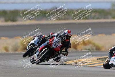 media/Oct-08-2022-SoCal Trackdays (Sat) [[1fc3beec89]]/Turn 14 (1050am)/